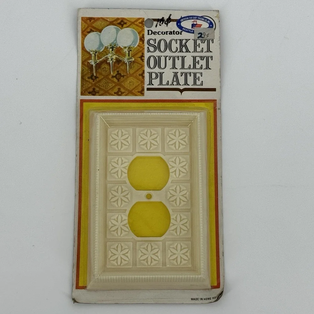 Vintage 70's Decorator Outlet Plate Ivory Floral Raised 2 Gang Hong Kong Retro